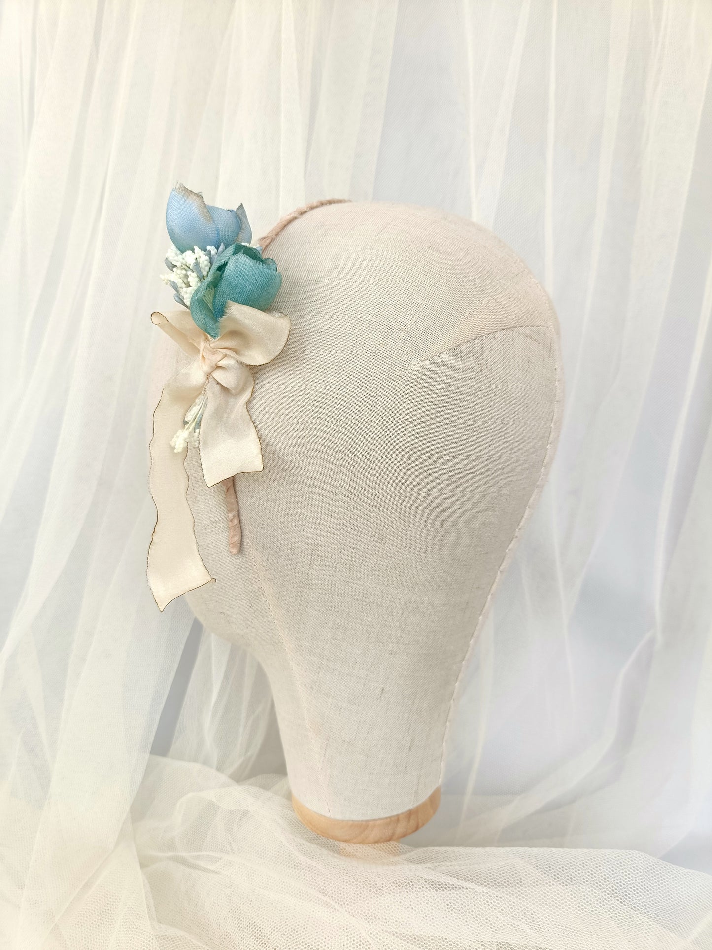 Diadema elegante para niña, Diadema azul para primera comunión, Adorno para el pelo con flores azules para niña, tocado rústico para niña.