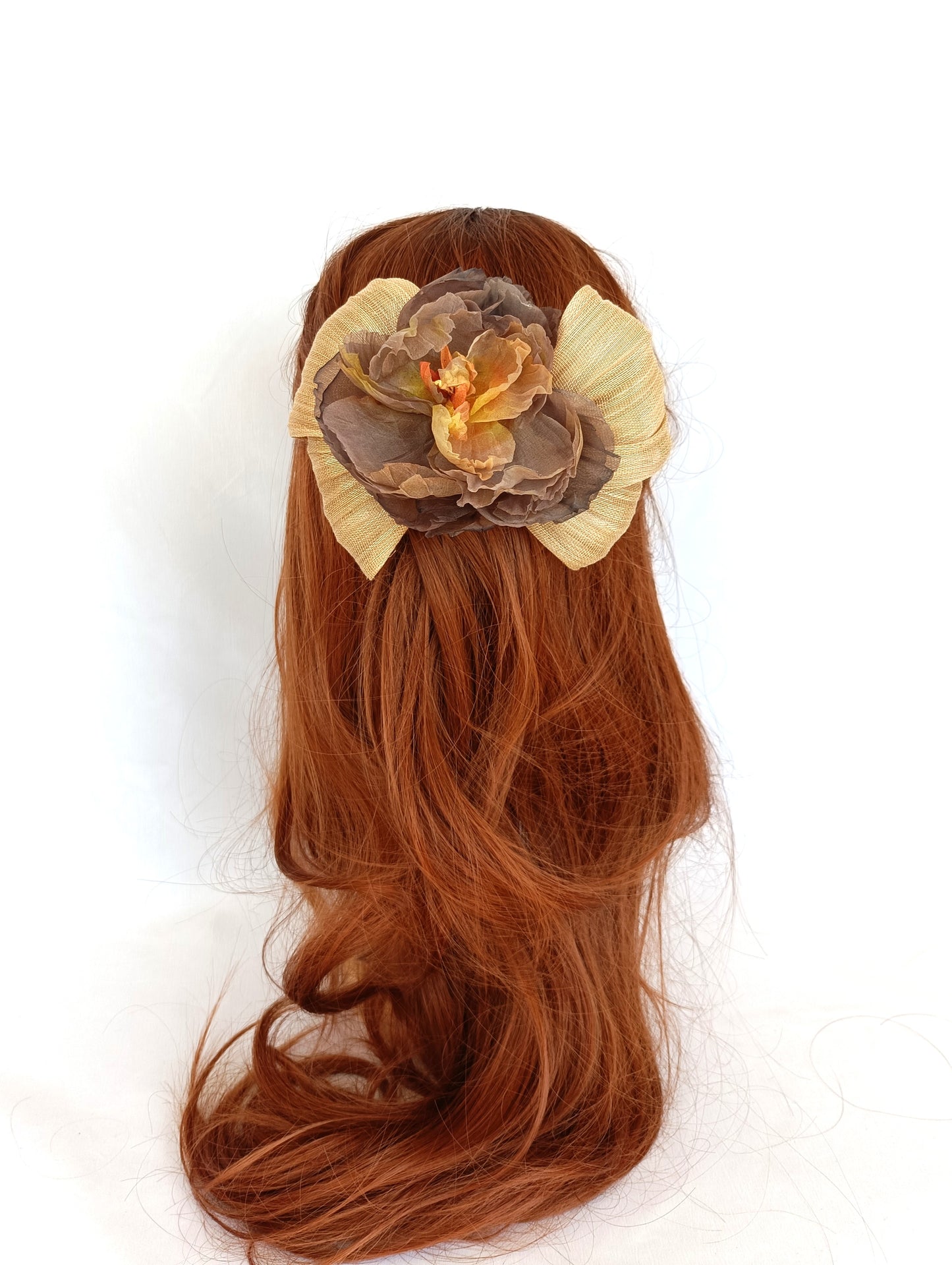 Lazon para recogido con flor en tonos marrones y anaranjados para fiesta.