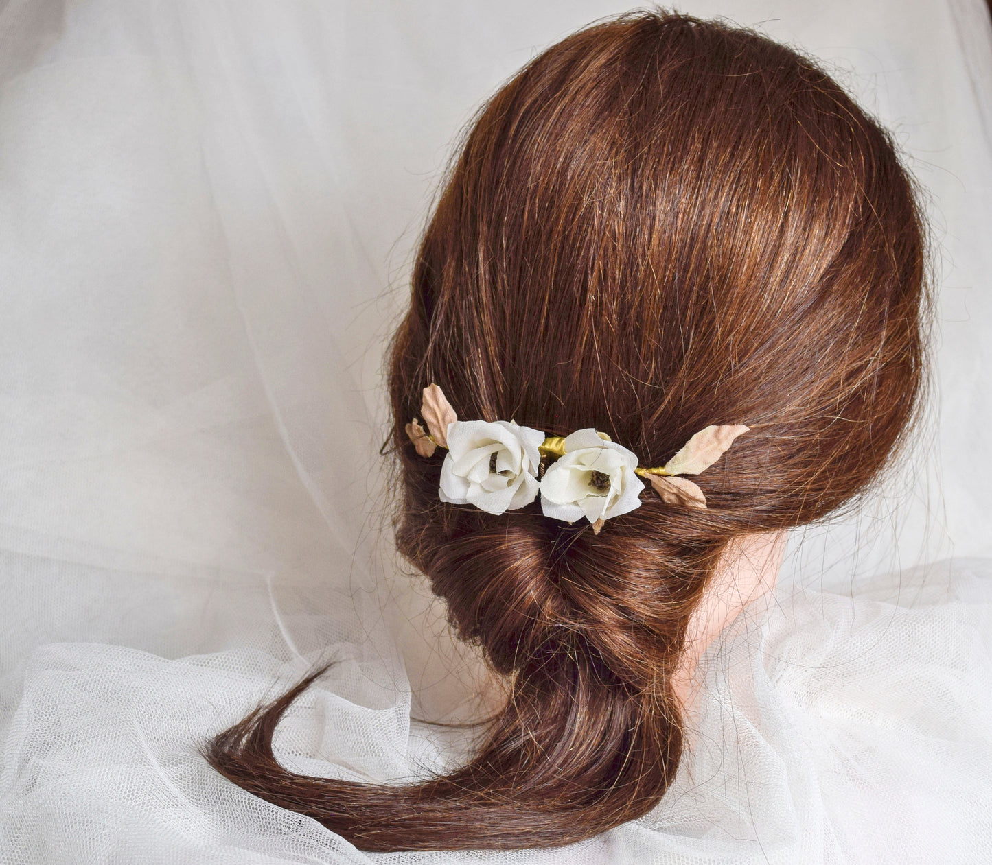 Rose comb.