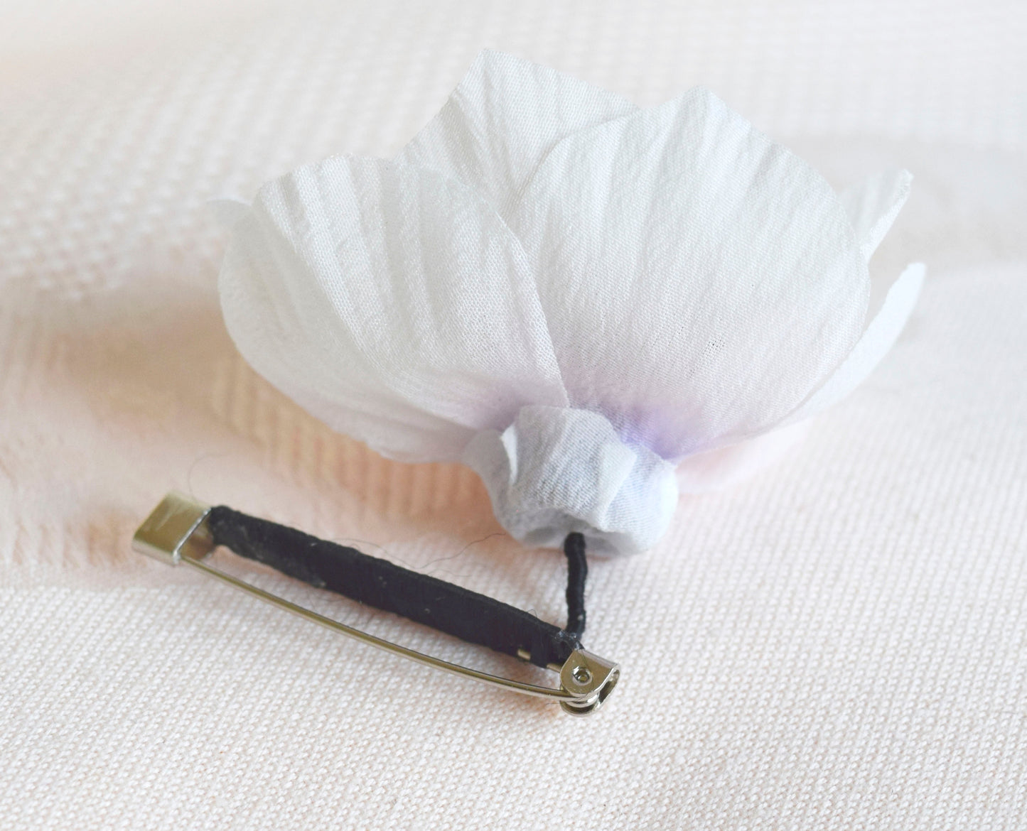 Broche de anémona.