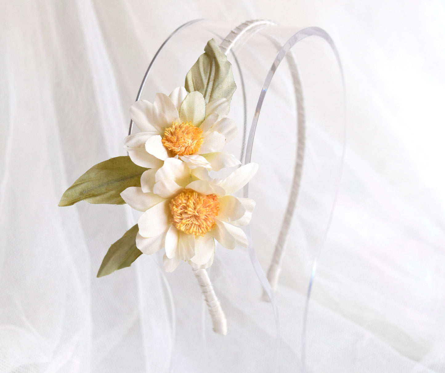 Diadema de margaritas para boda, Diadema floral para mujer, Diadema blanca para invitada, Diadema de flores blancas para comunión.