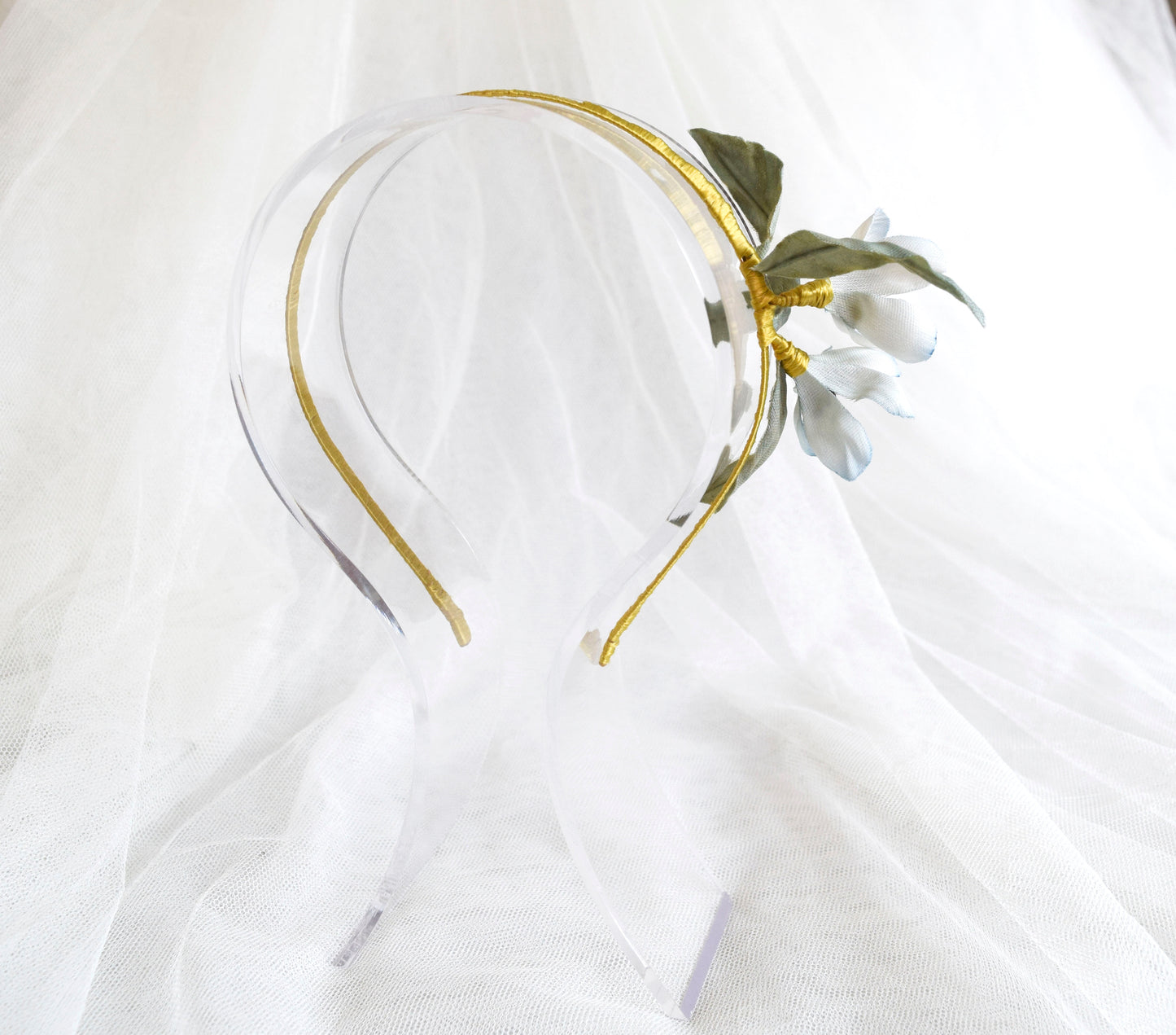 Diadema elegante para boda. Diadema elegante para comunión. Diadema para novia. Diadema azul de flores