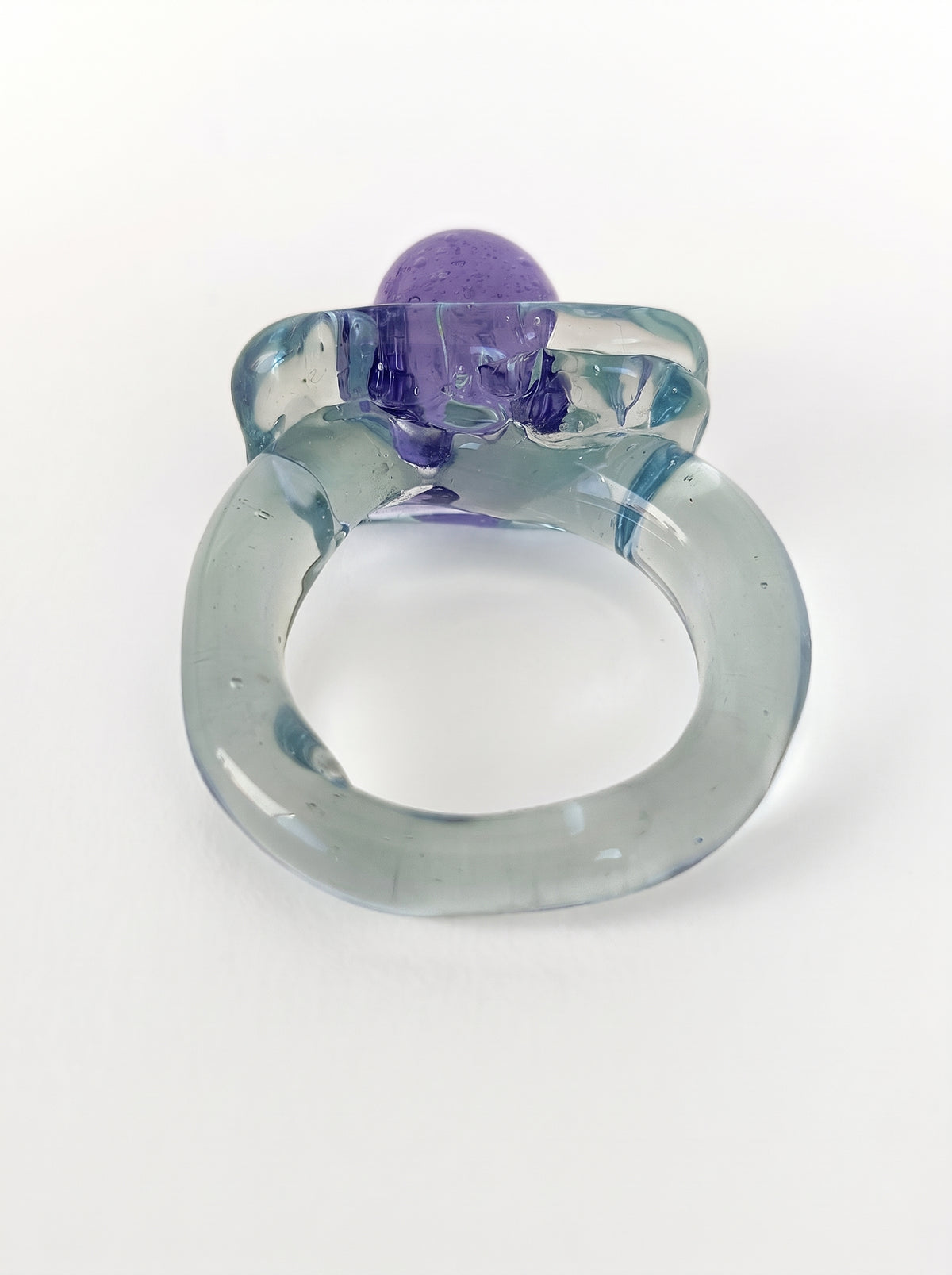 Anillo Aguamarina con Toque Violeta