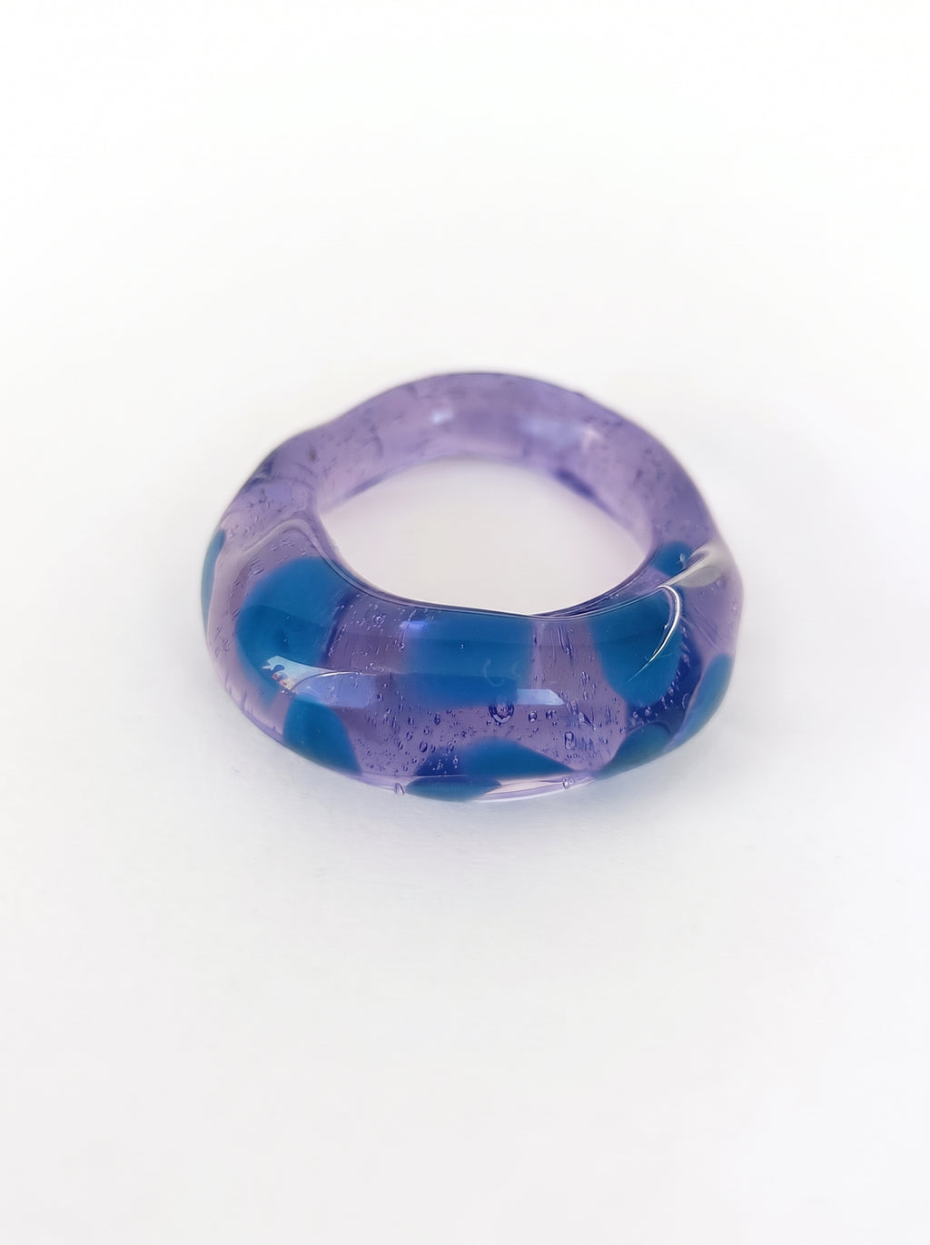Anillo de Vidrio Morado y Verde Azulado