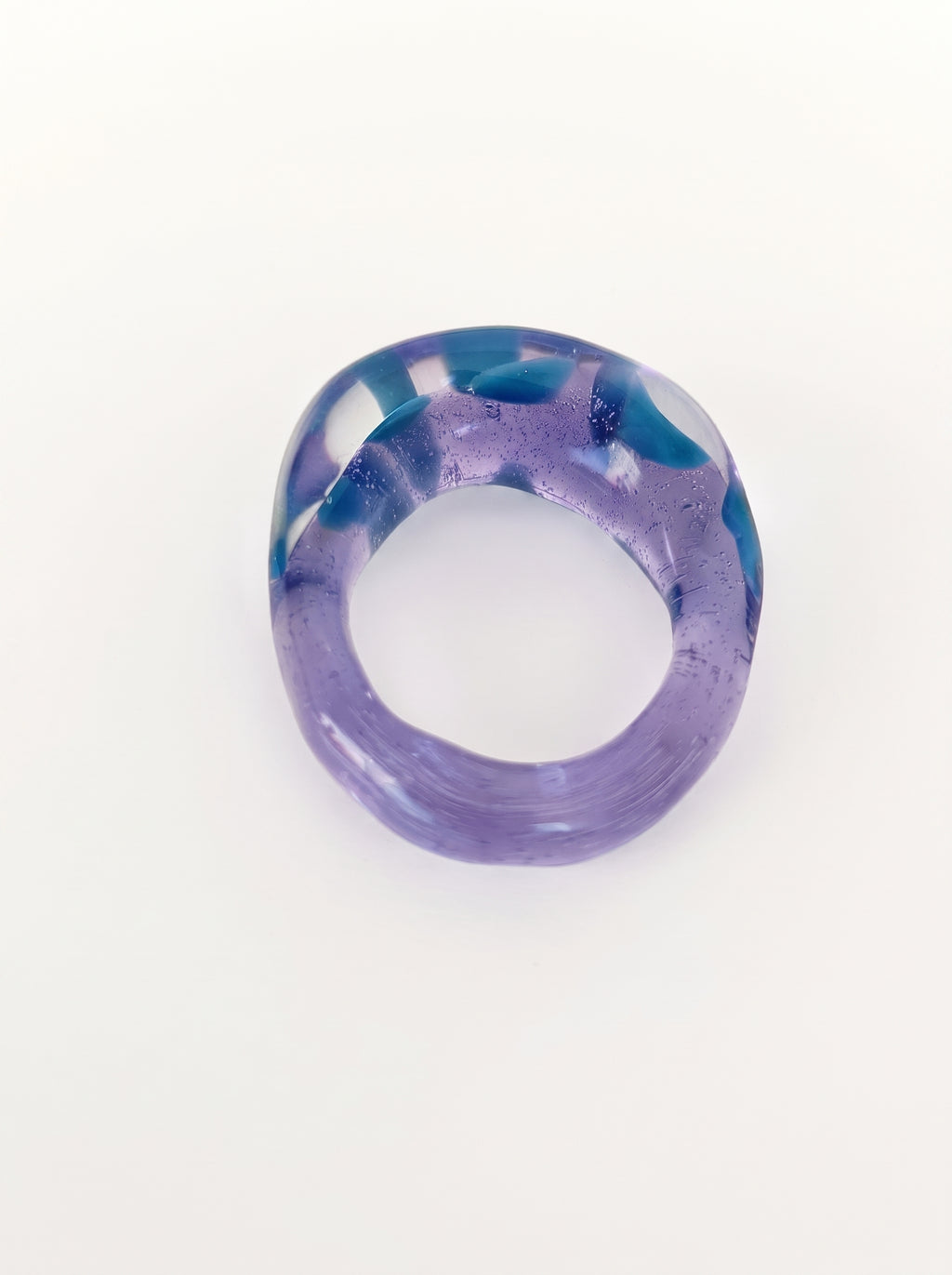 Anillo de Vidrio Morado y Verde Azulado