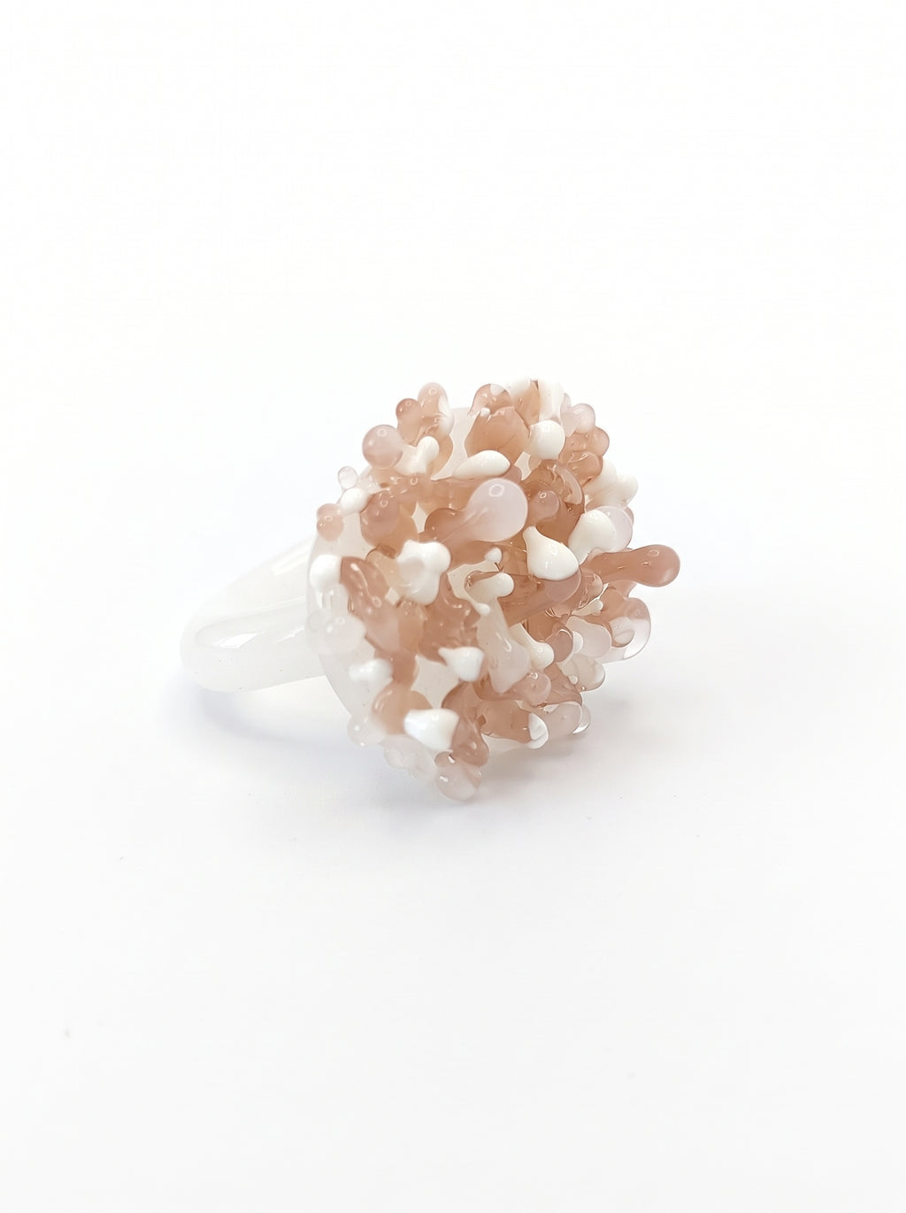 Anillo lotus y blanco