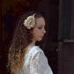 Tocado de rosa marfil, Tocado de flores de seda para boda boho, Diadema con rosa para dama de honor, Accesorio floral para el pelo para boda rústica.