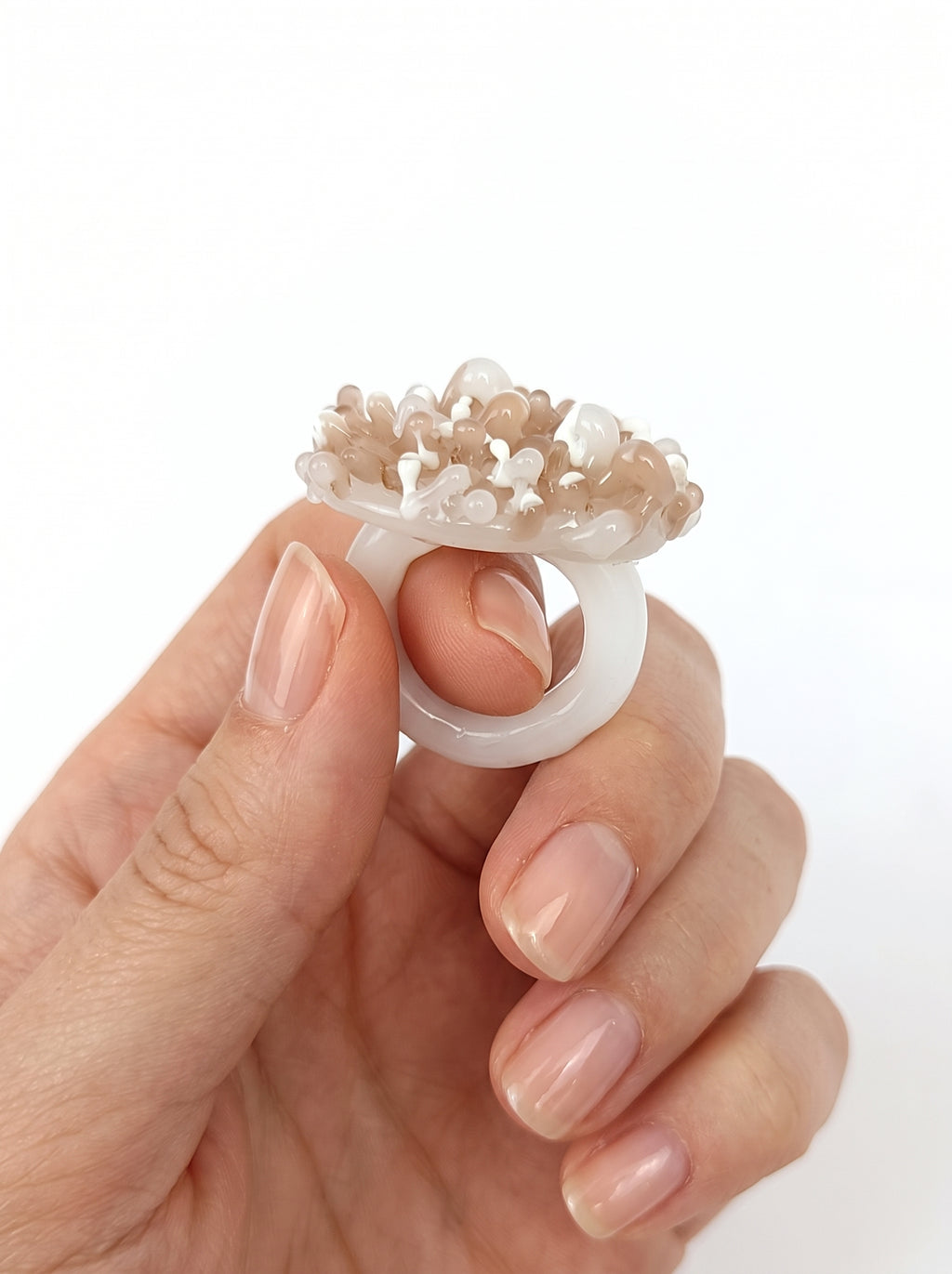 Anillo lotus y blanco