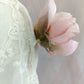 Tocado de encaje para novia, Velo con flor rosa para novia, Tocado romantico de novia.