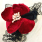Broche elegante con flor roja, Broche con flor de terciopelo granate y encaje negro, Broche estilo vintage negro y rojo, Broche de boda.