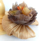Lazon para recogido con flor en tonos marrones y anaranjados para fiesta.