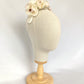Tocado de novia en seda marfil y rosa – Diadema floral romántica hecha a mano.