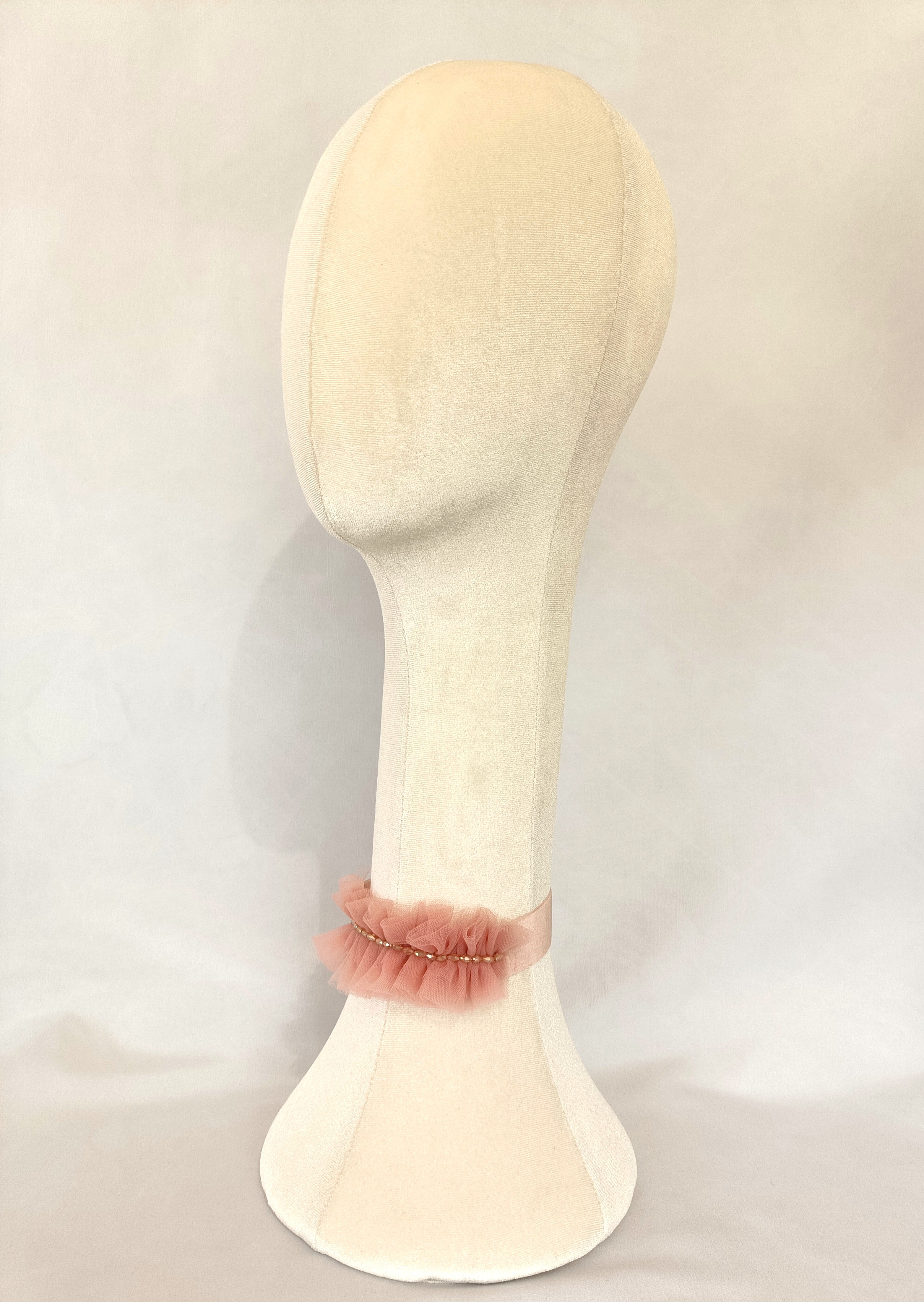 Choker de terciopelo y tul.
