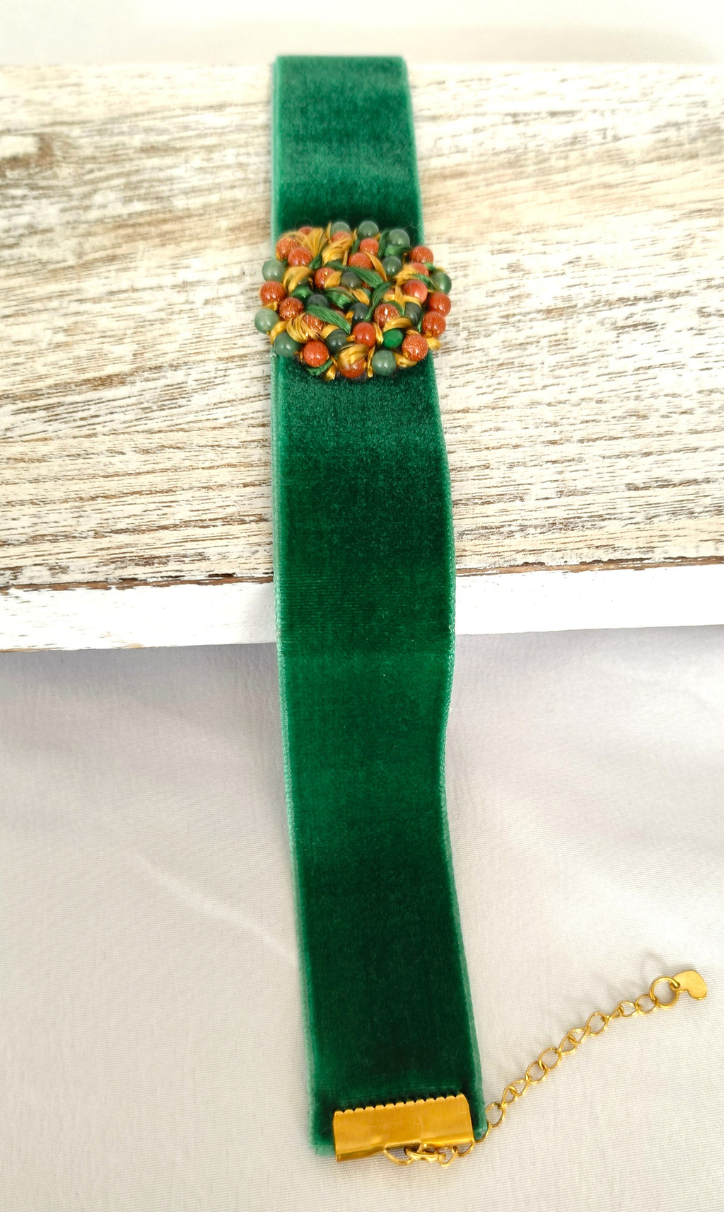 Choker de tverde ya venturinas.