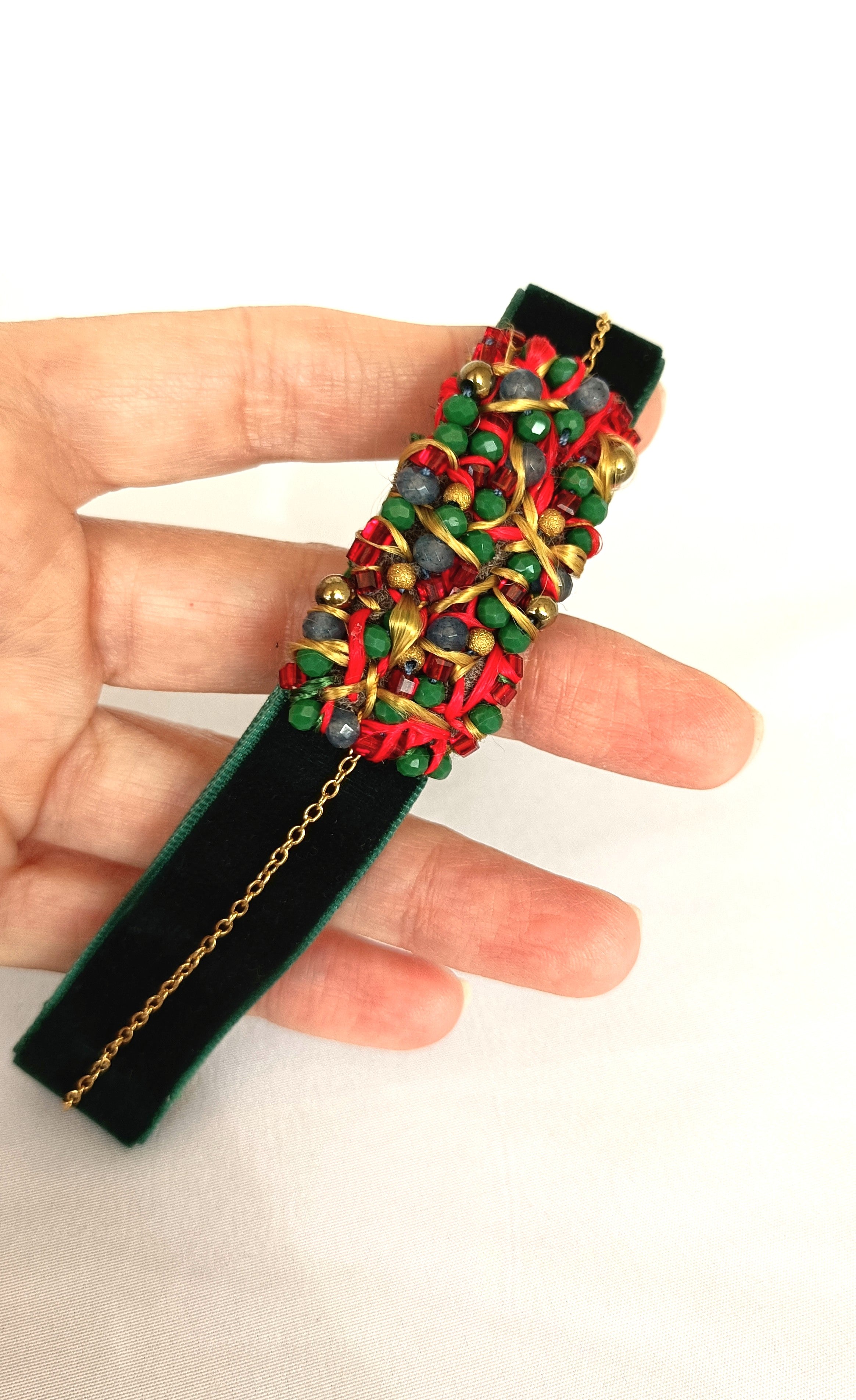 Choker de terciopelo, cristal y piedra.