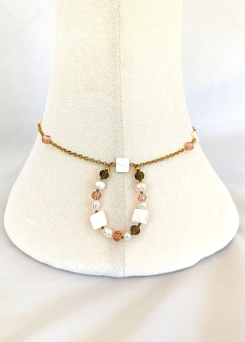 Collar con círculo fantasía