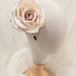 Tocado de rosa marfil, Tocado de flores de seda para boda boho, Diadema con rosa para dama de honor, Accesorio floral para el pelo para boda rústica.