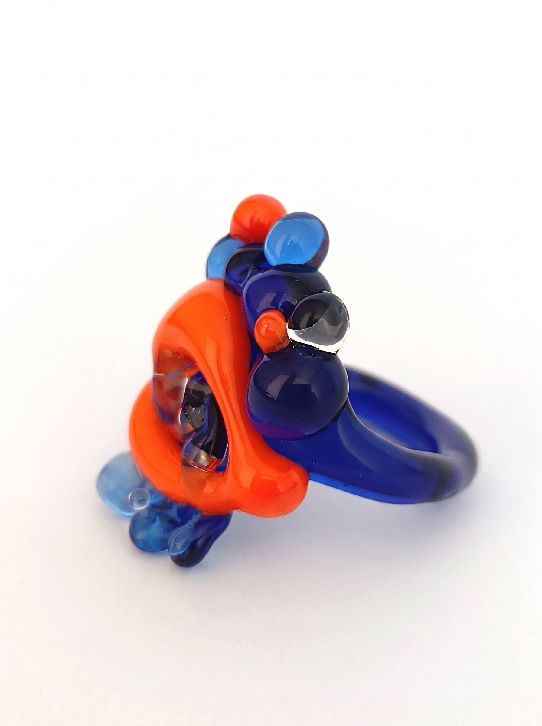Anillo de vidrio de corazón naranja