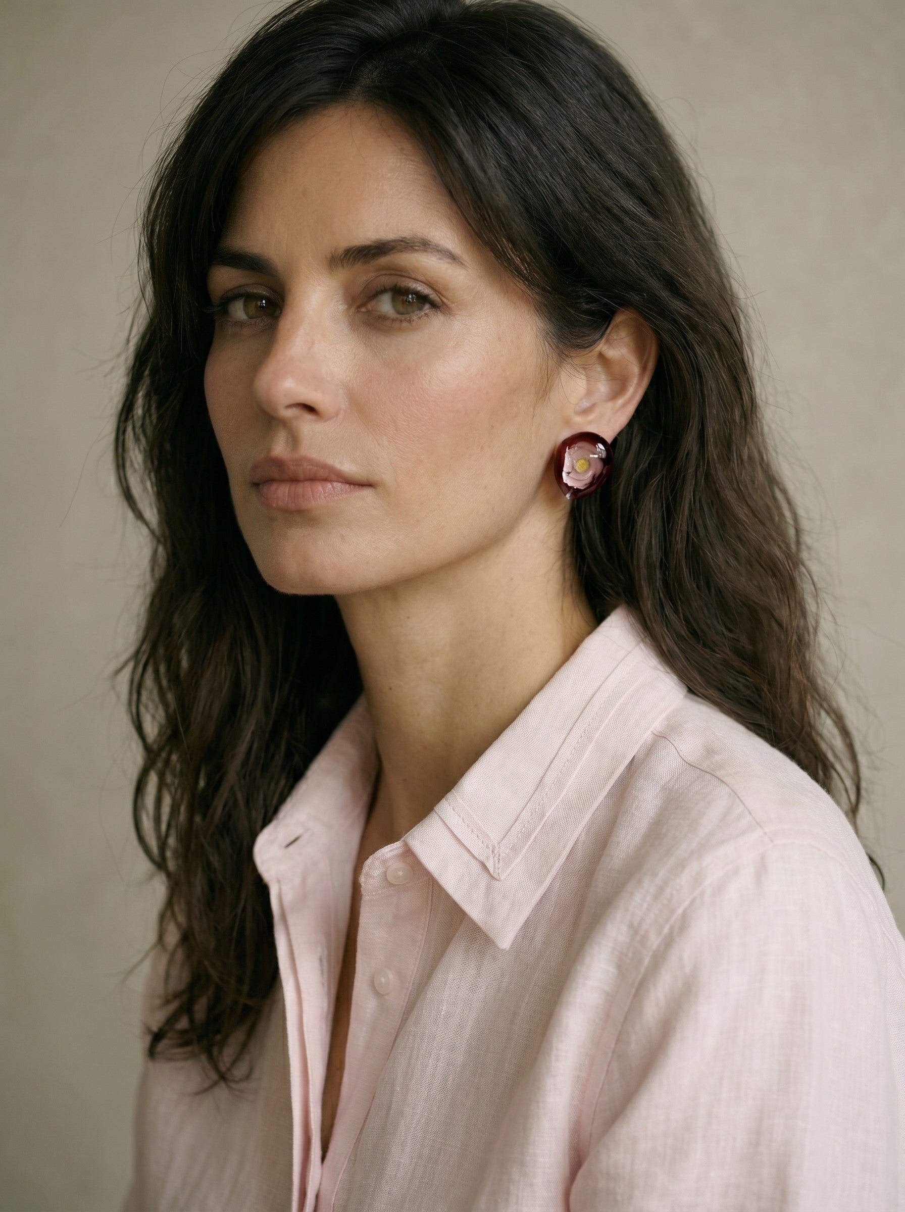 Pendientes de vidrio en rosa y granate