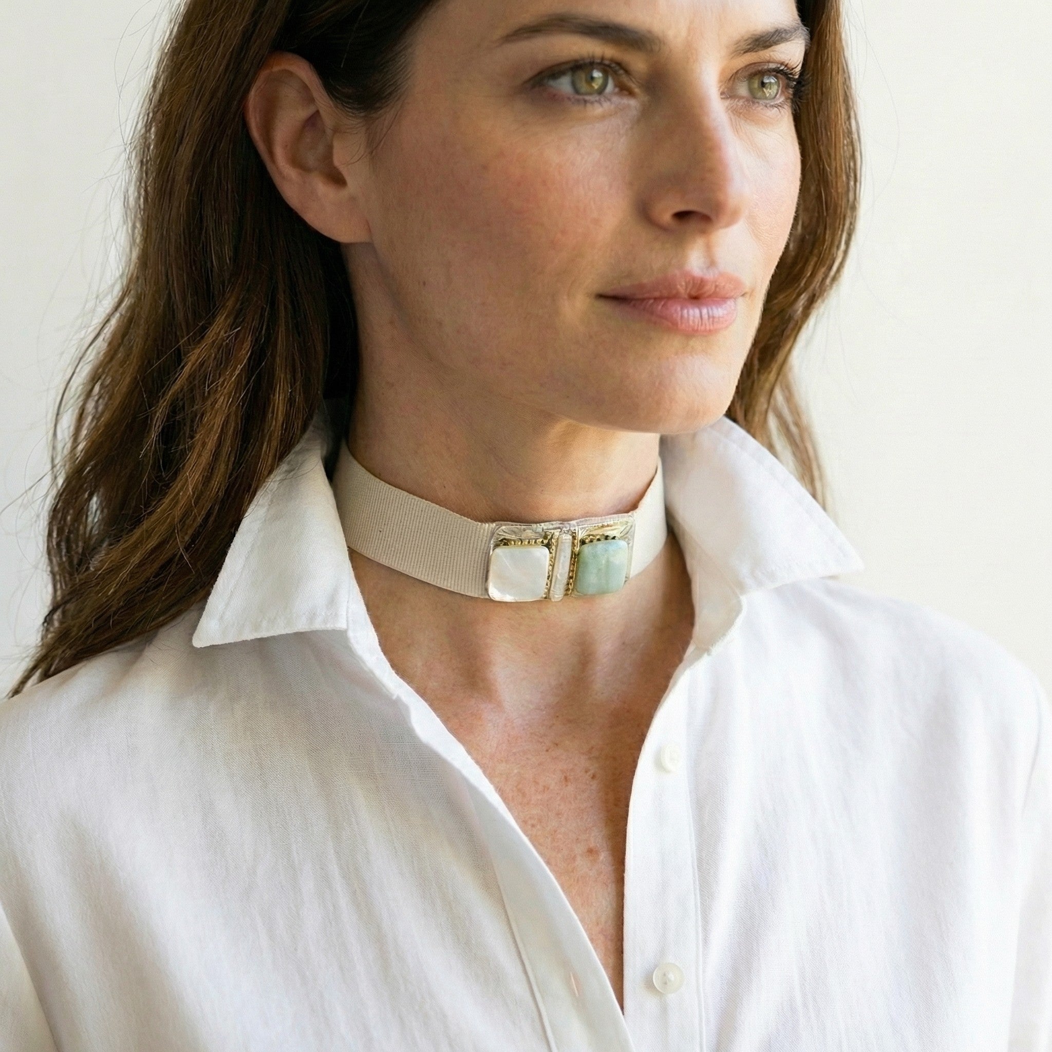 Choker de nacar y amazonita.