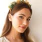Diadema bohemia de flores preservadas en tonos suaves y alegres.