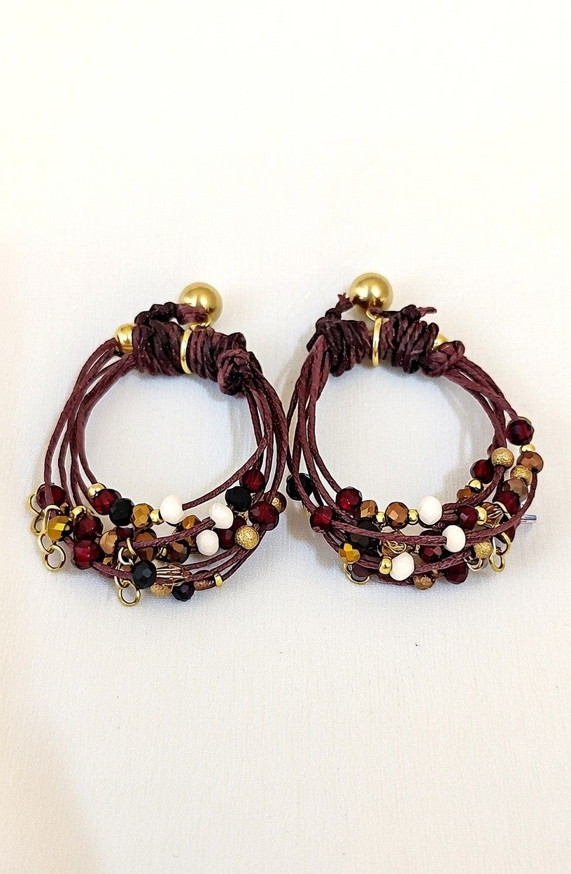 Pendientes de hilo de lino granate.