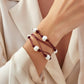 Pulsera de hilo de lino granate con perlas de agua dulce.