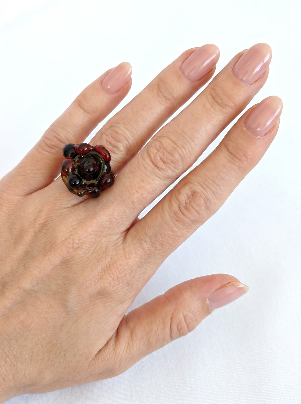ANILLO DE VIDRIO CARAMELO Y VERDE MUSGO