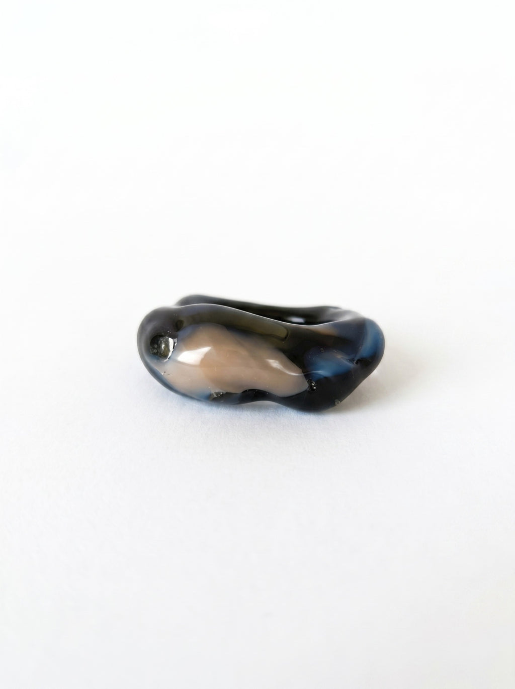 Anillo de Vidrio Negro Lotus y Azul
