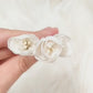 Horquillas para moño de rositas blancas. Florecitas de seda para el pelo. Florecitas  blancas para peinado de novia.