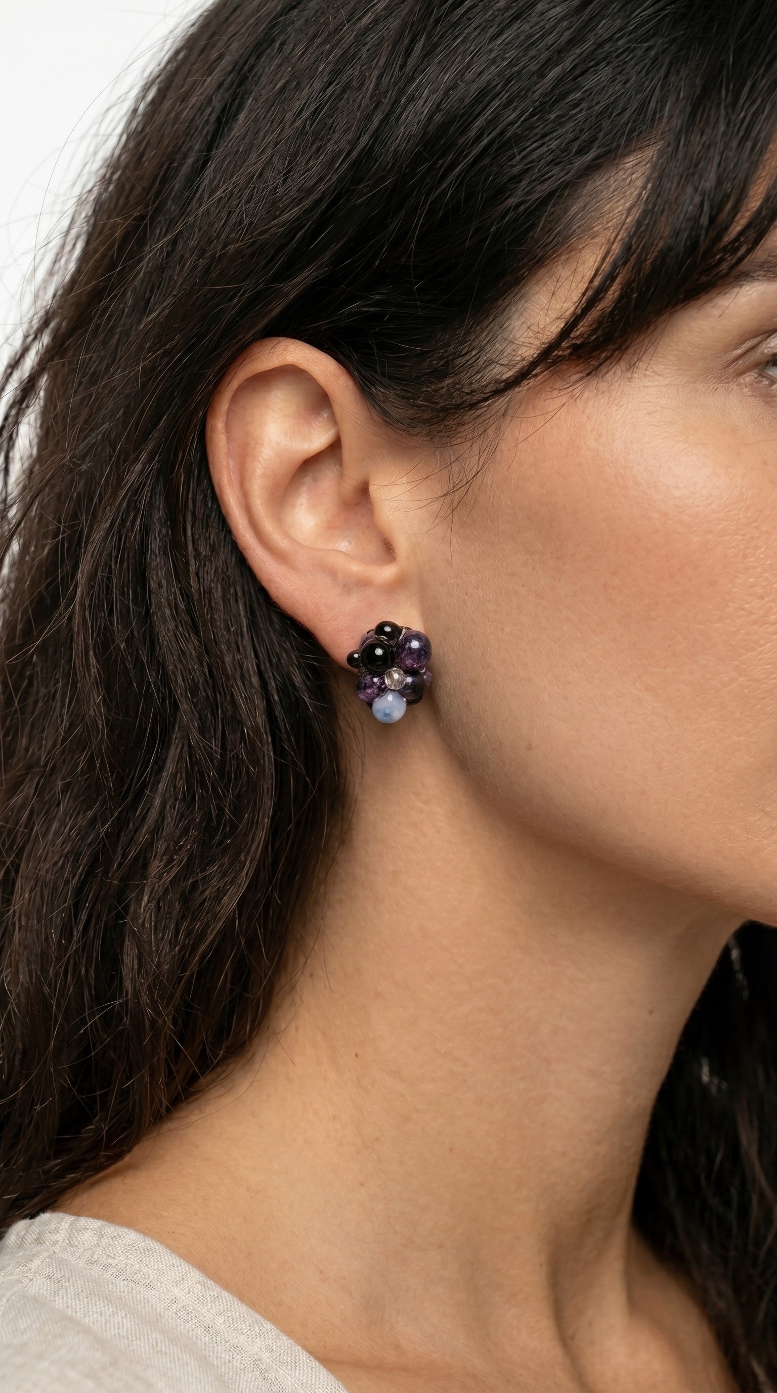 Pendientes de vidrio de bolitas.