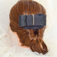 Lazo de fiesta para el pelo. Tocado elegante para invitada. Lazo negro para peinado con pedrería. Adorno negro para el pelo. Tocado para fiesta negro elegante.