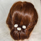 Horquillas para moño de rositas blancas. Florecitas de seda para el pelo. Florecitas  blancas para peinado de novia.