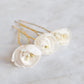 Horquillas para moño de rositas blancas. Florecitas de seda para el pelo. Florecitas  blancas para peinado de novia.