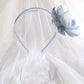 Diadema con flor azul para invitada. Tocado floral para boda, Flor de seda azul para madrina.